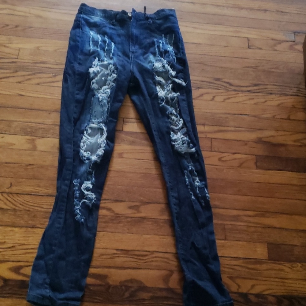 Dark wash demin jeans